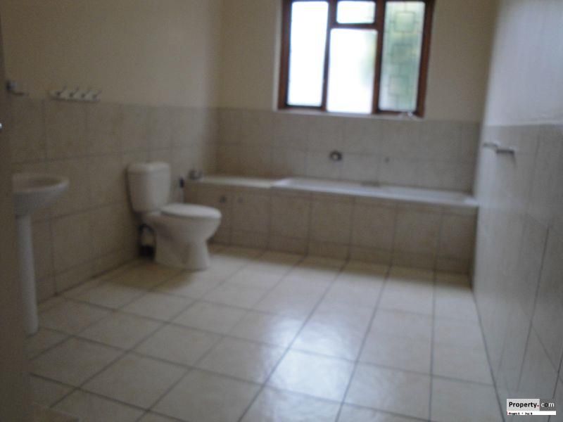 4 bedrooms Home in SYDENHAM - Photo 10