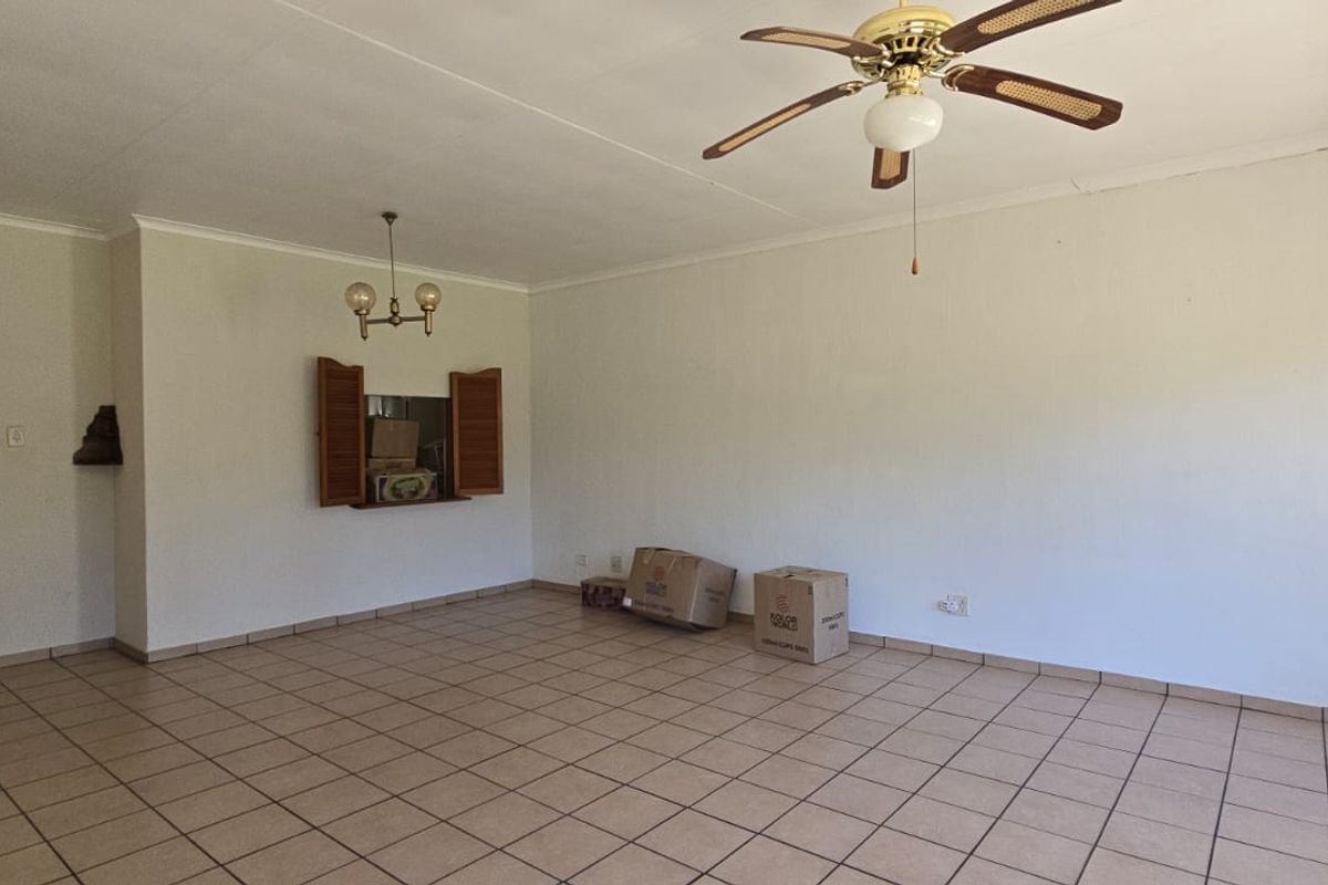 Charming Parkside Townhouse – Ideal Investment Opportunity - Photo 4