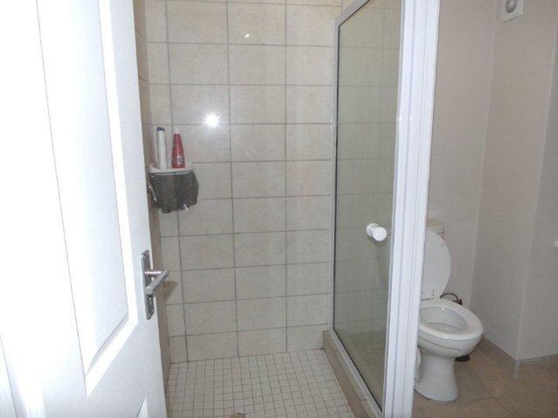 Apartment close to all amenities - Photo 5