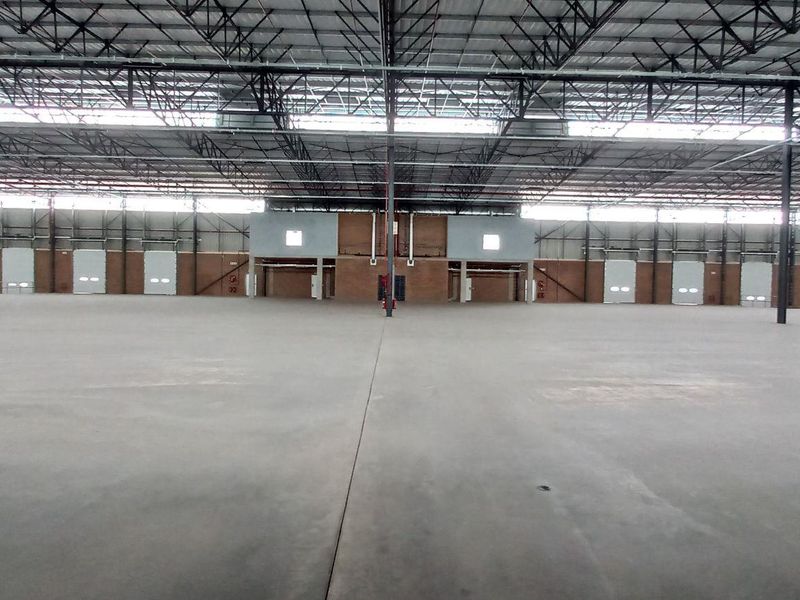 **1,910m2 A-Grade Warehouse To Let | Dakota Precinct, Rand Airport Industrial Park** - Photo 3