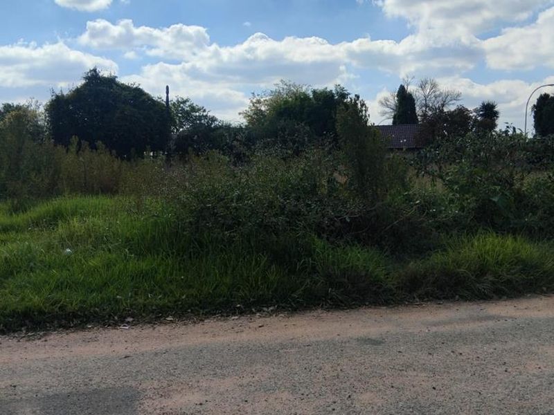 Large vacant land available for sale. - Photo 6