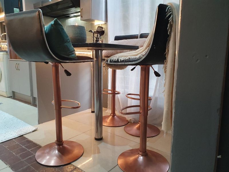 Perfect for Extended stay Unique rental furnished Home with great facilities - Photo 7