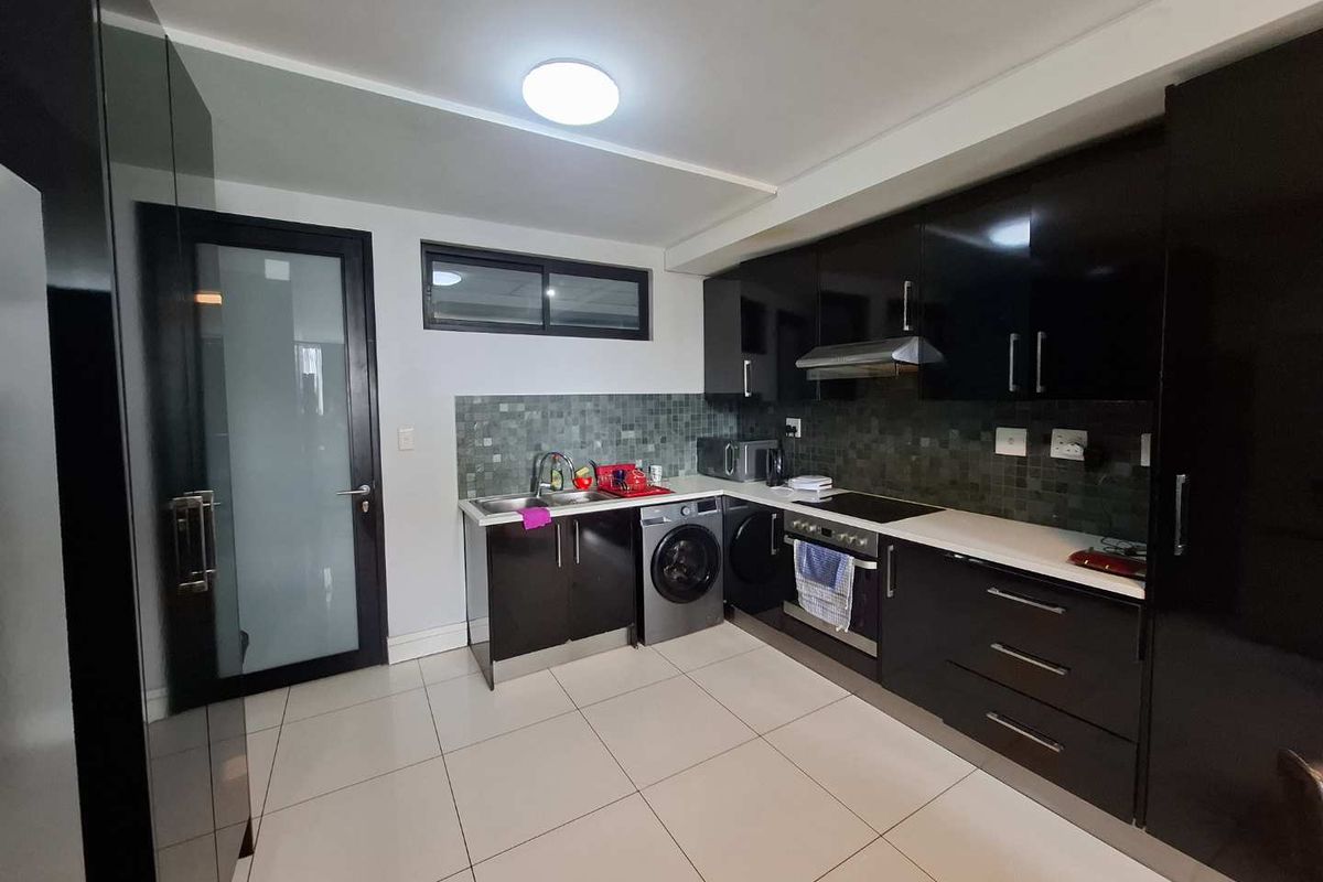 Modern apartment in the heart of the city - Photo 4