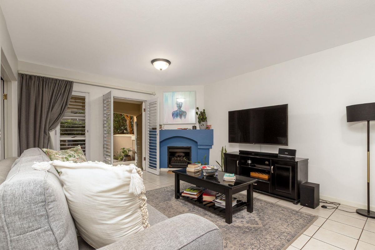 3 Bedroom Apartment / Flat for Sale in Dainfern - Photo 4