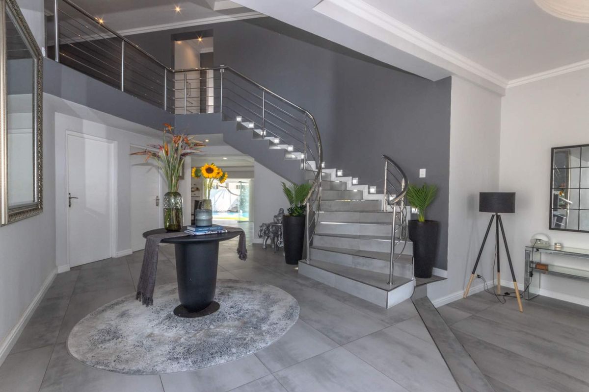 Extravagant Coastal Home in Sunset Beach - Photo 3