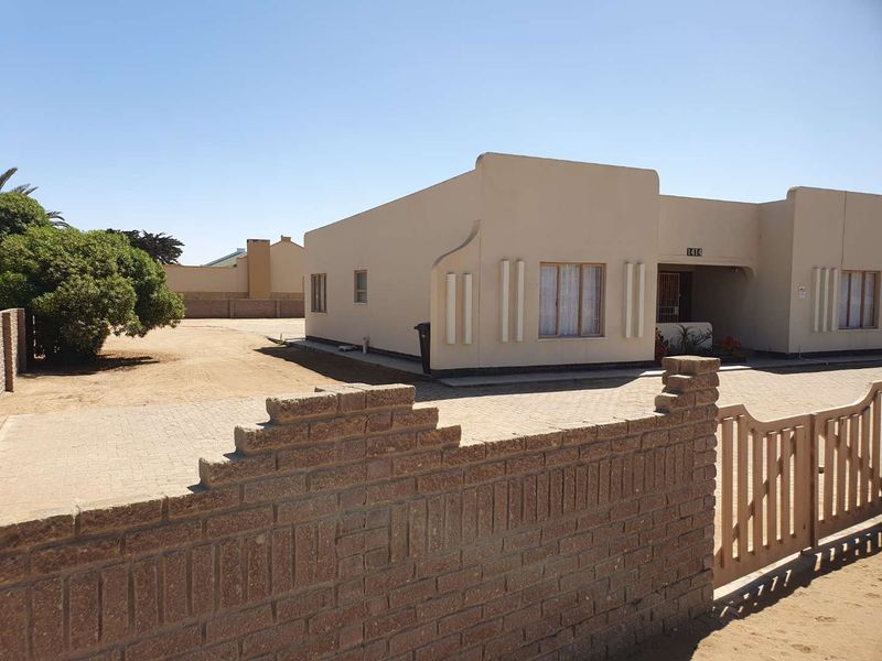 3 Easy steps, 1 sign the contract, 2 pay and 3 move in for your December holiday. - Photo 3