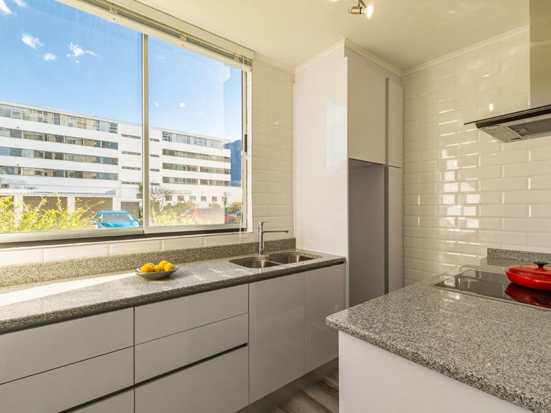 Partially furnished 1 Bedroomed g/ floor apartment in Marlborough Park - Photo 2