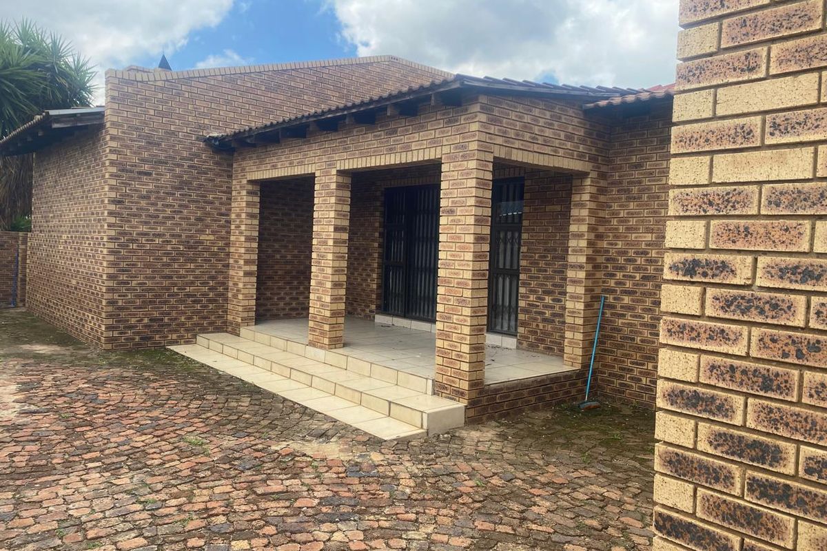 AIRY , SPECIOUS FOR A BIG FAMILY - Photo 3