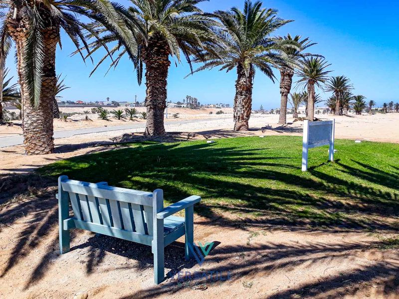 Enjoy Golf Estate living - Photo 3