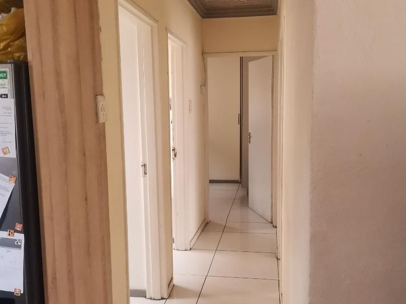 3 Bedroom House For Sale in Vanderbijlpark CE 7 - Photo 8