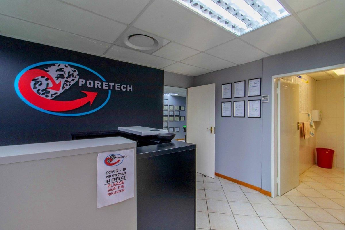 GROUND - FLOOR SUITE FOR SALE - CENTRAL LOCATION. - Photo 4