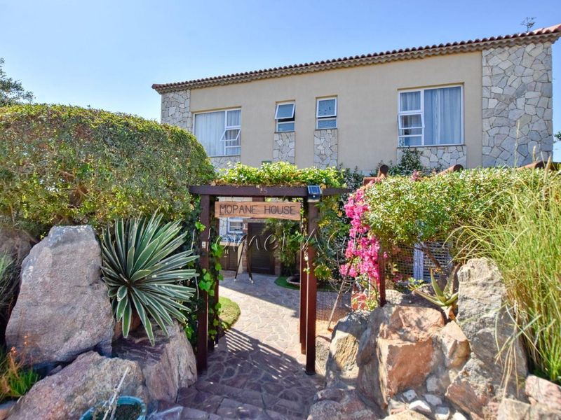 Rossmund, Swakopmund:  Spacious, UPMARKET 3 Bedr Townhouse is for Sale - Photo 4
