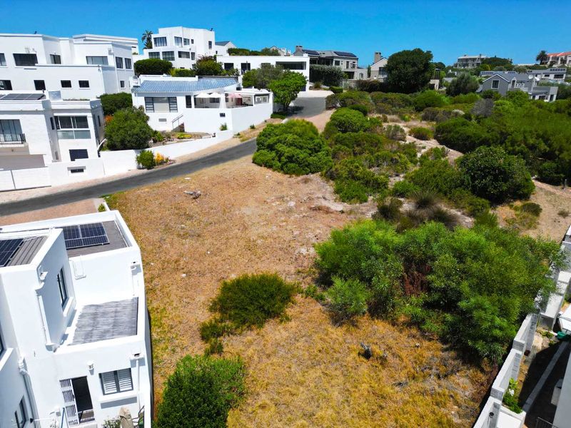 Where Light, Space and Lifestyle Come Together! - Photo 3