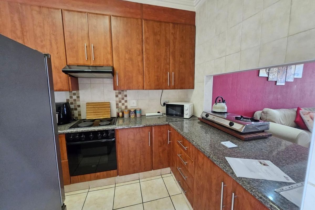 House For Sale in New Redruth, Alberton - Photo 5