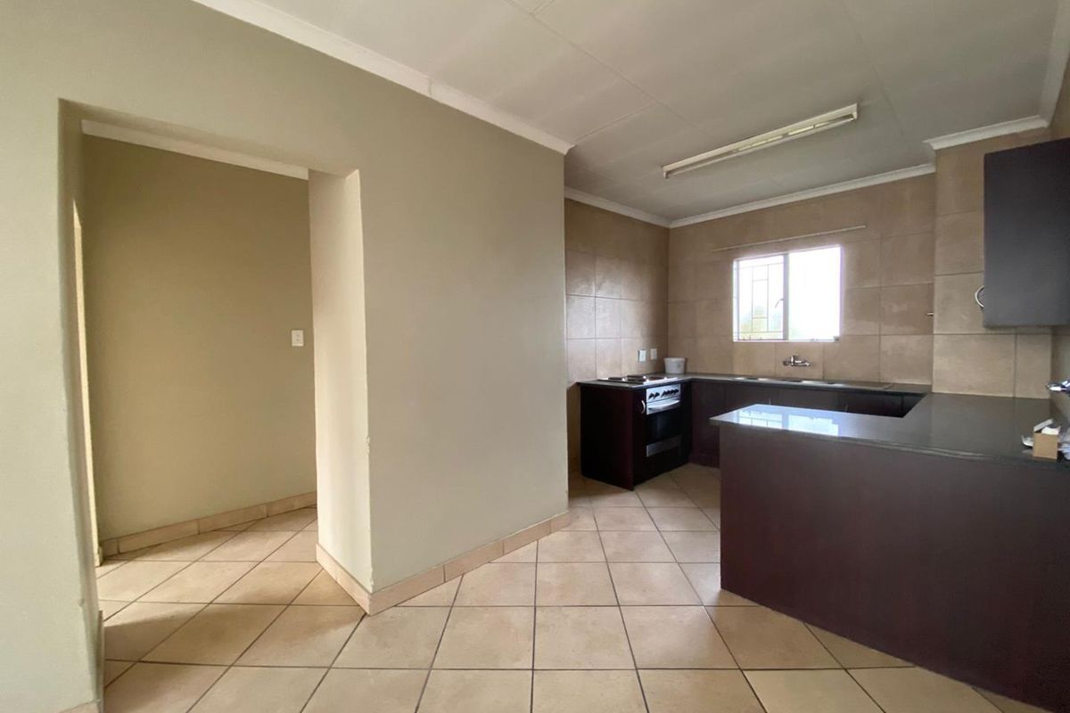 Stunning 2-Bedroom Apartment in a Secure Estate - Photo 5