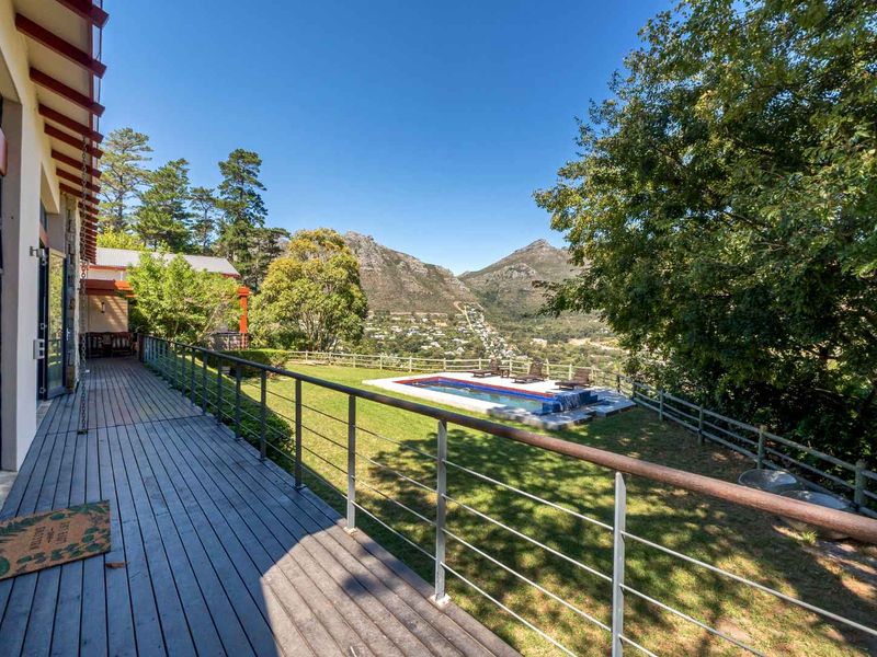 An Exceptional Luxury Retreat in Exclusive Kenrock Country Estate - Photo 2