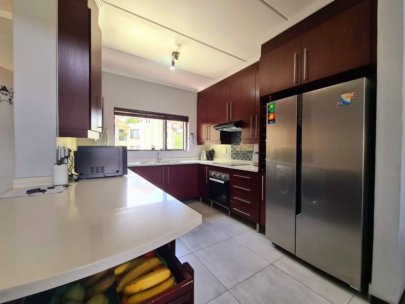 3 bed 3 bath Loft apartment in the Meridian - Photo 6