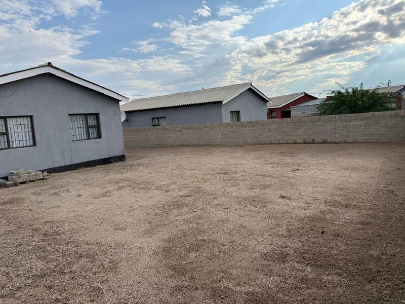 2 BEDROOM HOUSE FOR SALE IN ARANDIS - Photo 4