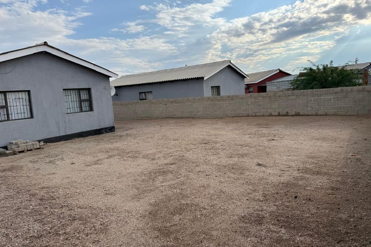 2 BEDROOM HOUSE FOR SALE IN ARANDIS - Photo 4