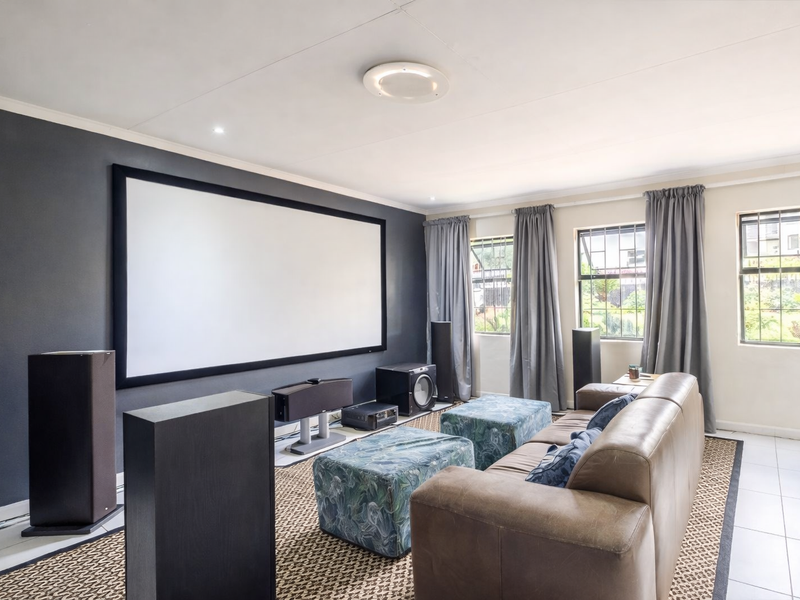 Sophisticated Family Living with Solar Excellence, Private Flatlet & Executive Workspaces - Photo 2