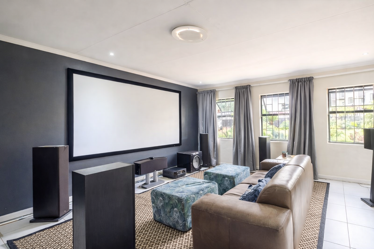 Sophisticated Family Living with Solar Excellence, Private Flatlet & Executive Workspaces - Photo 2