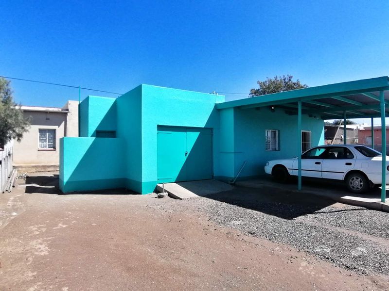 BEAUTIFUL HOUSE WITH FLATLET FOR SALE IN KEETMANSHOOP - NAMIBIA - Photo 7