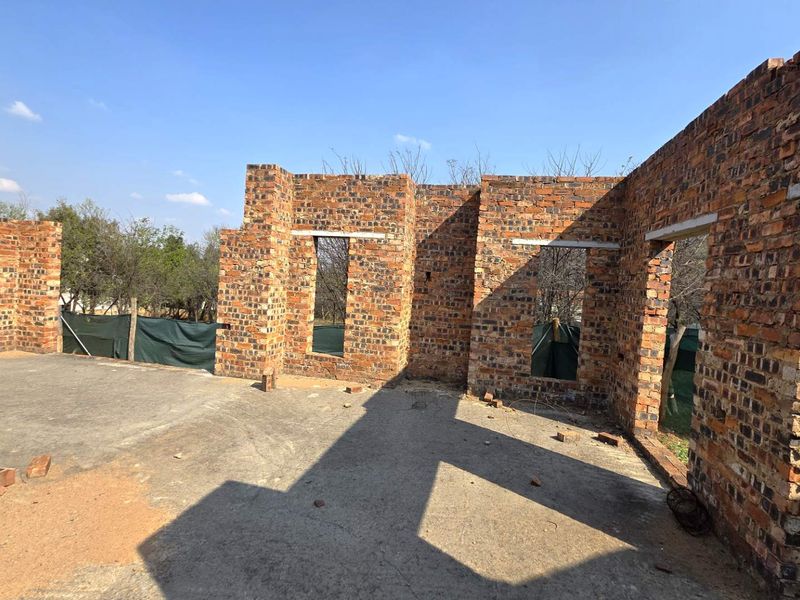 Half Built Double Story House in Beau Rivage Estate d Afrique - Photo 8