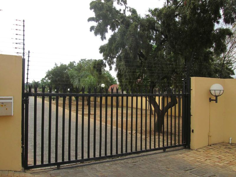 2 Bedroom Townhouse for Sale - Photo 2