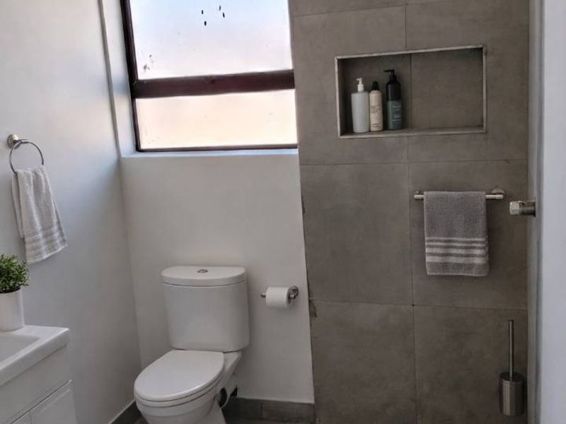 Charming 2-Bedroom house Available for Long-Term Rental - Photo 6