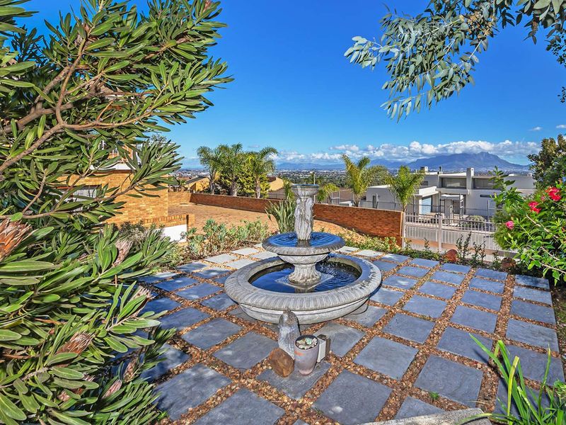 Elevated Luxury Living in Plattekloof - Photo 9