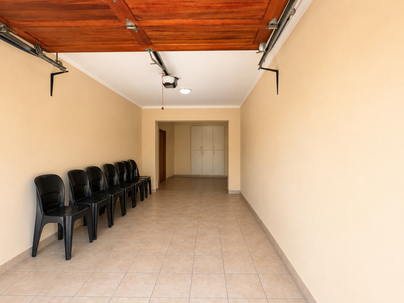 Freestanding Family Home in Mahlasedi park-priced to Move, Ready to View. - Photo 4