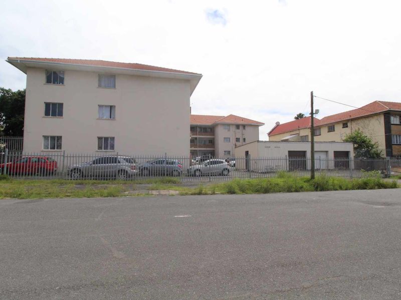 Central Location & Comfort: The Ultimate Combo! - Photo 8