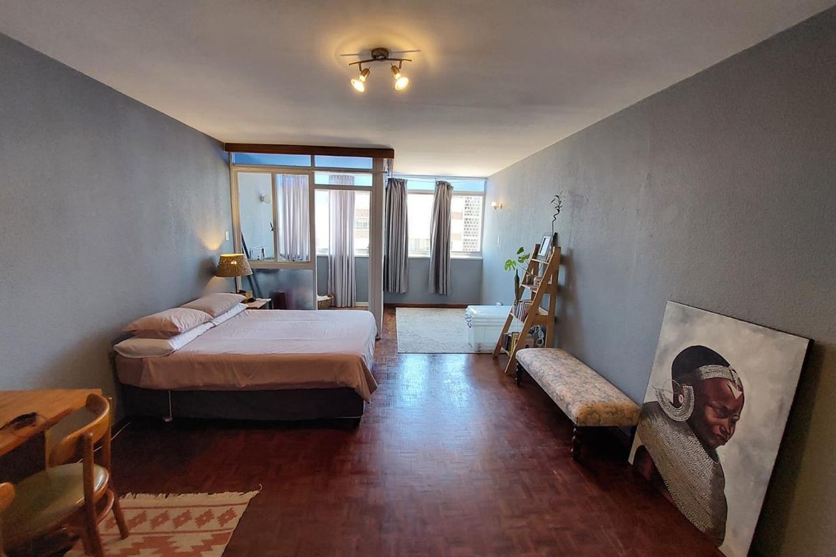 Bachelor apartment to let in Mouille Point - Photo 3