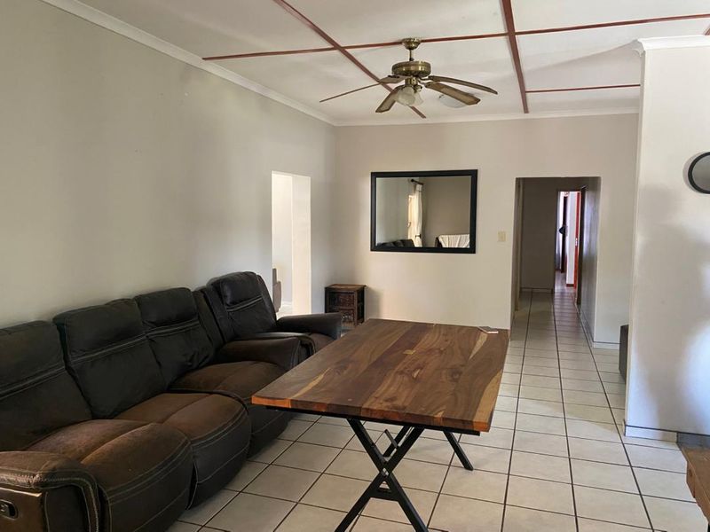 House for sale - Photo 5