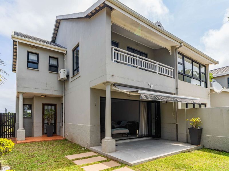 Modern 2 bedroom duplex for sale in Umhlanga Manors - Pet Friendly - Photo 2