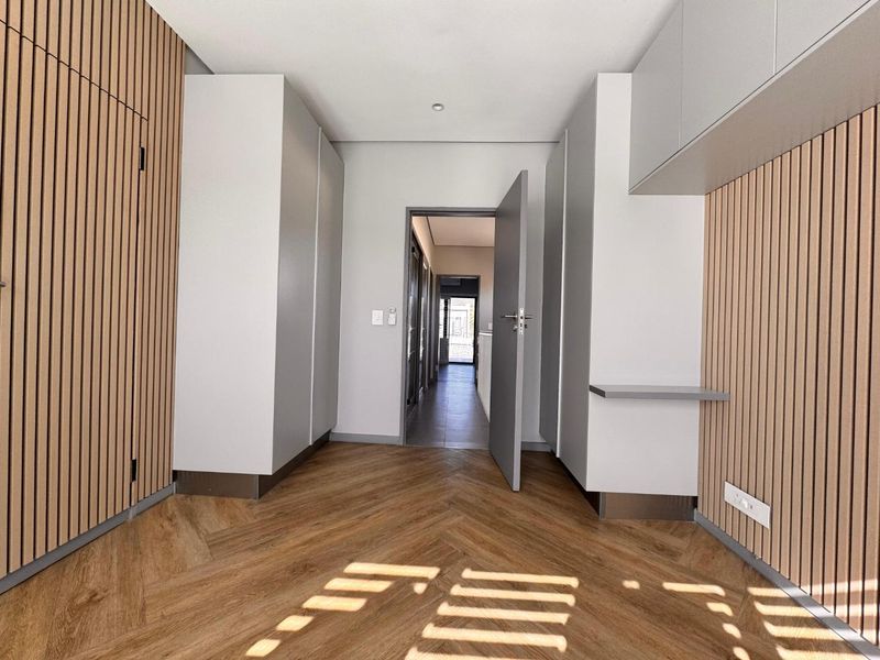 Modern Duplex in Willow Lane - Photo 9