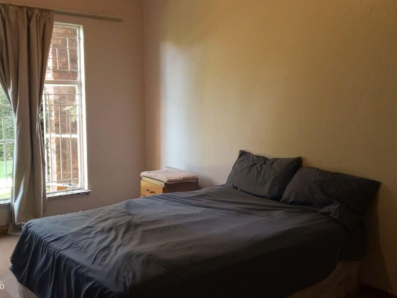 2 Bedroom Apartment In Edleen Ext 1 Kempton Park - Photo 6