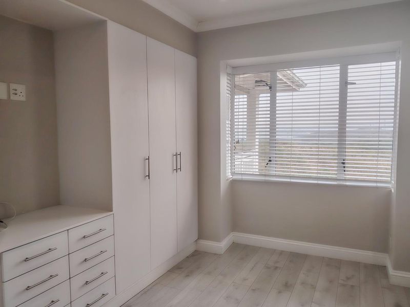 Lovely Retirement Apartment - Photo 7