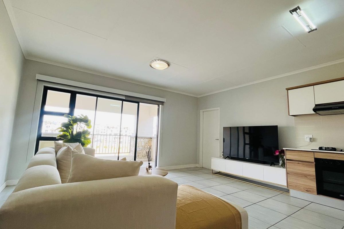 Immaculate 1 Bedroom modern apartment for sale in Waterfall - Photo 5
