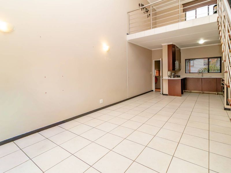 Smart Investment is Sought-After Complex! - Photo 5