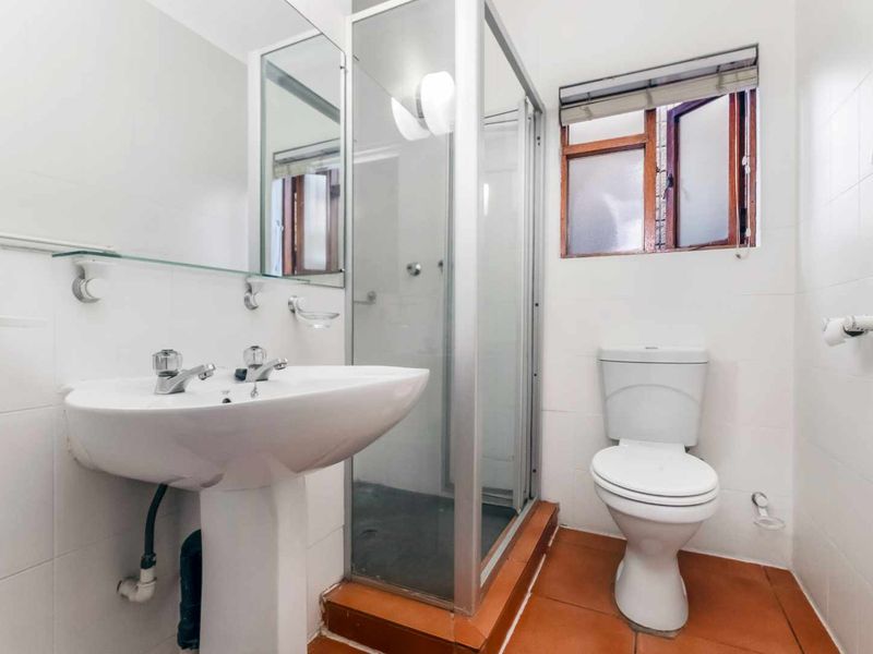 IMMACULATELY PRESENTED HOME IN THE HEART OF LONEHILL, BOASTING A LONG LIST OF EXTRAS - Photo 9