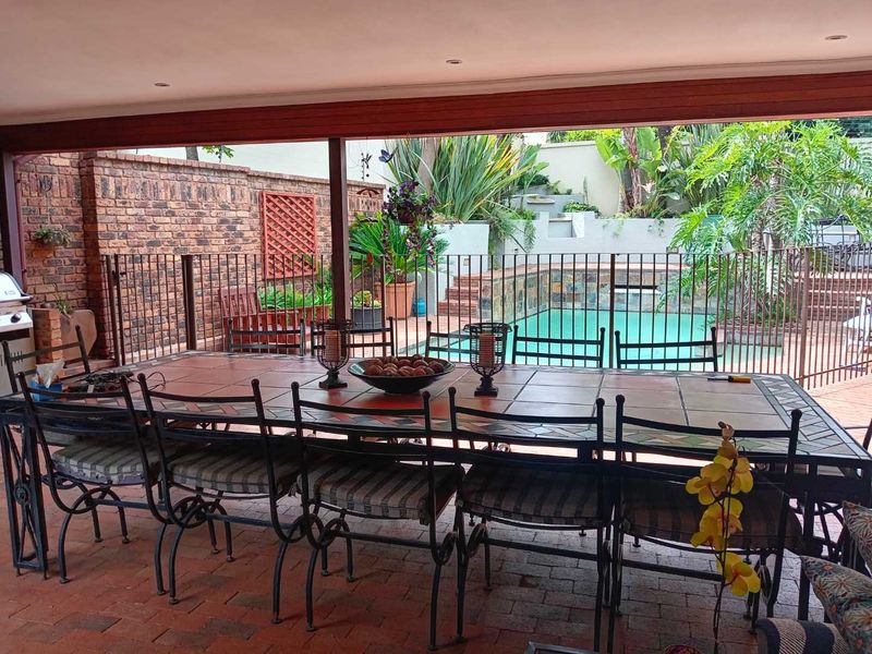 Your Dream Family Home In Bruma's Premier Boomed Enclave! - Photo 7