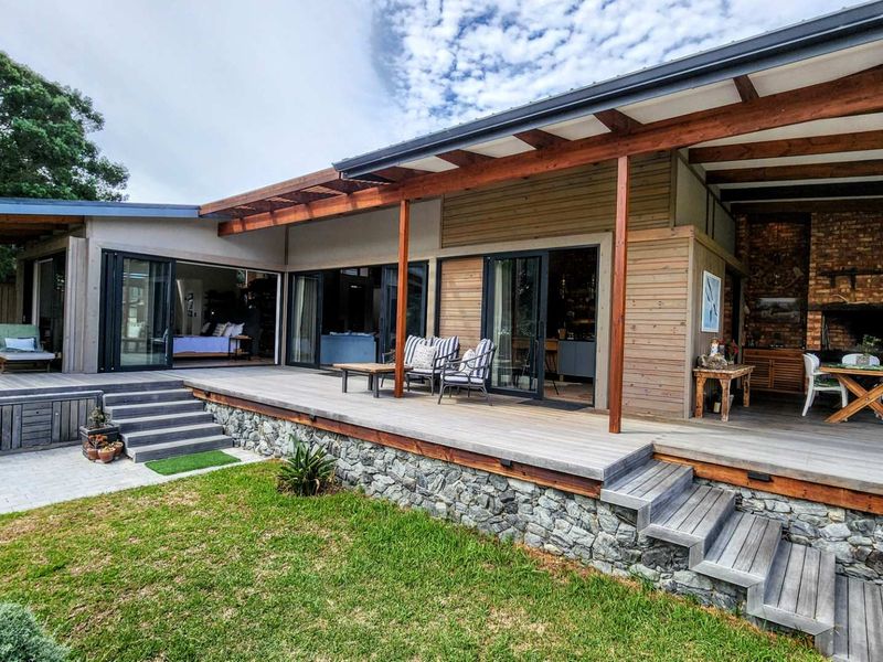 Serene, Safe and Tranquil Lagoon Living in an Exclusive Eco Estate - Photo 2