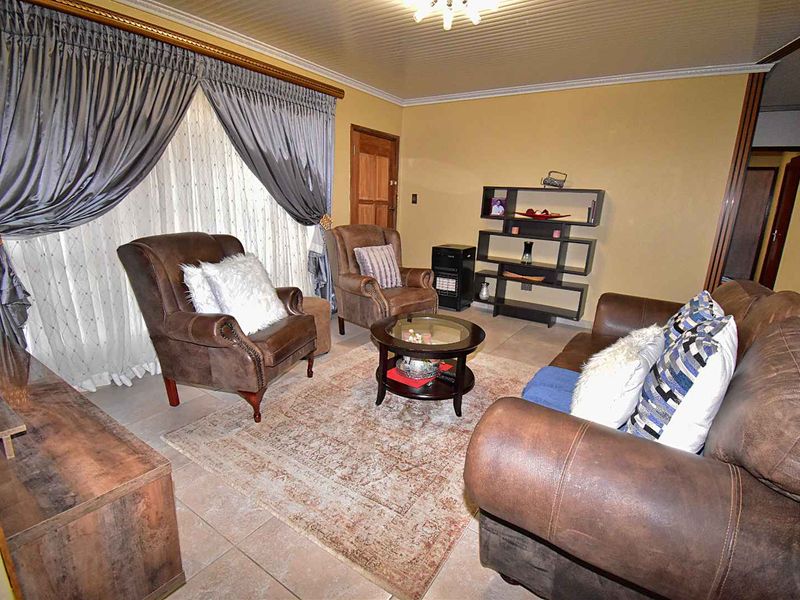 Perfect Starter Home - Photo 4