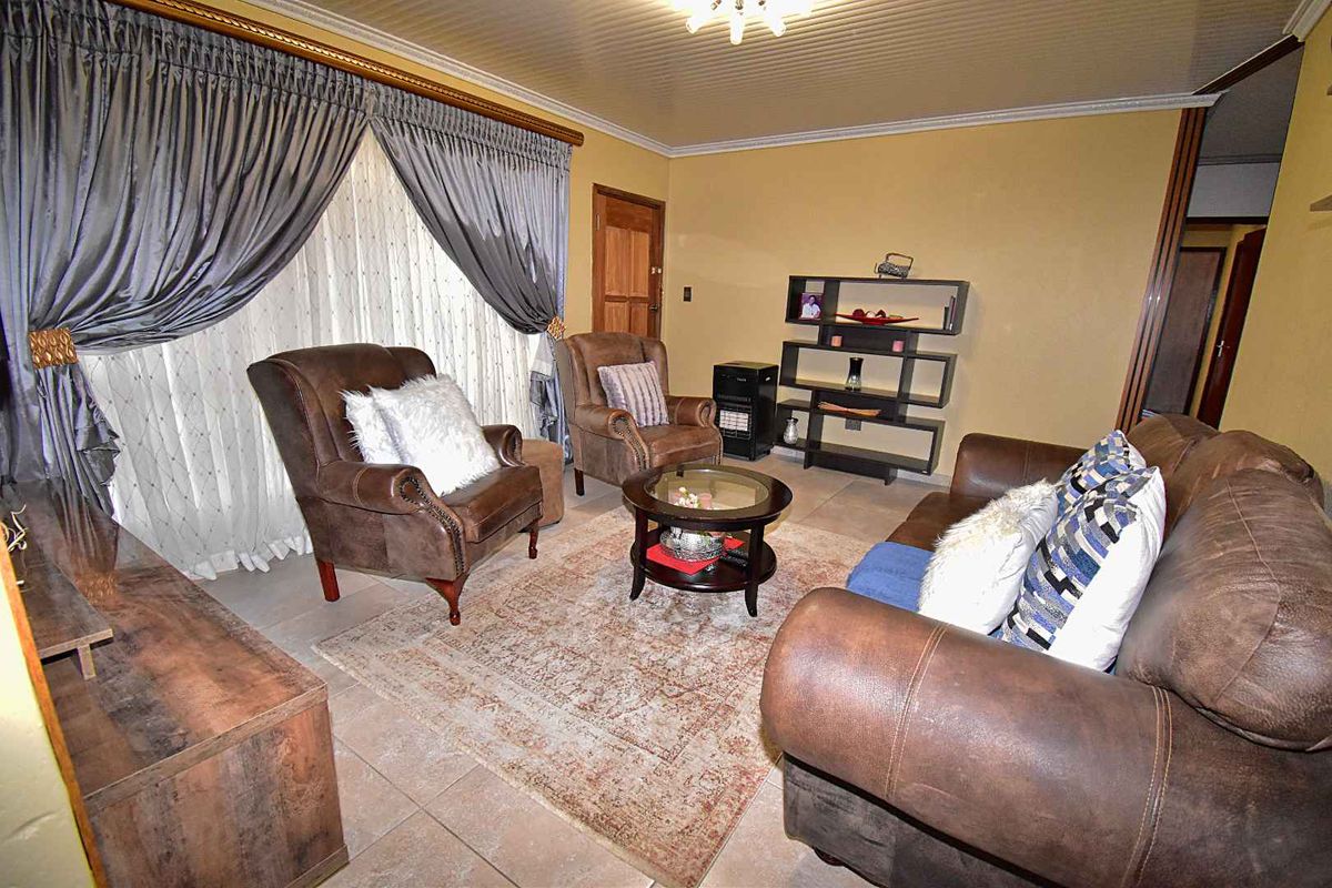 Perfect Starter Home - Photo 4