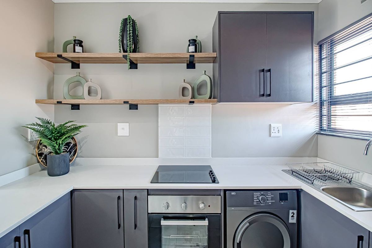 Modern 2 Bedroom 2 Bathroom Apartments in iQ Meerendal - Photo 2