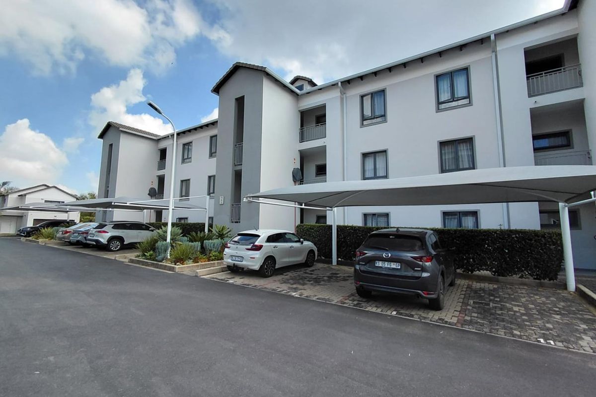 Modern 2-bedroom, 1 bathroom Apartment at Kengies Square - Photo 3