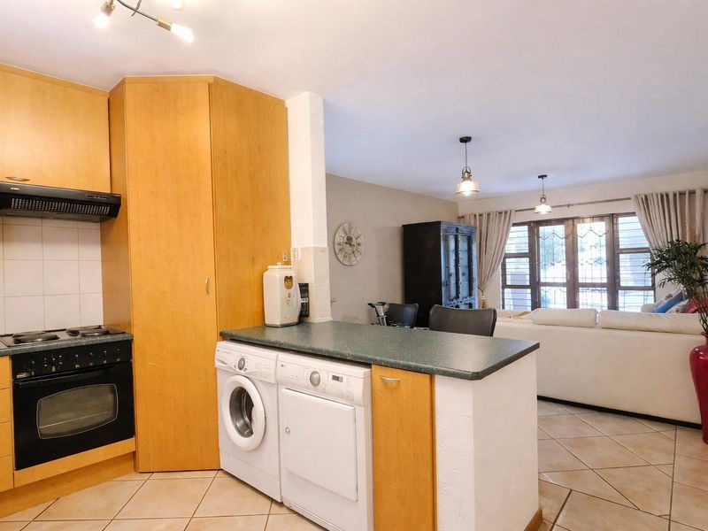 A charming 2 bedroom Apartment - Photo 3