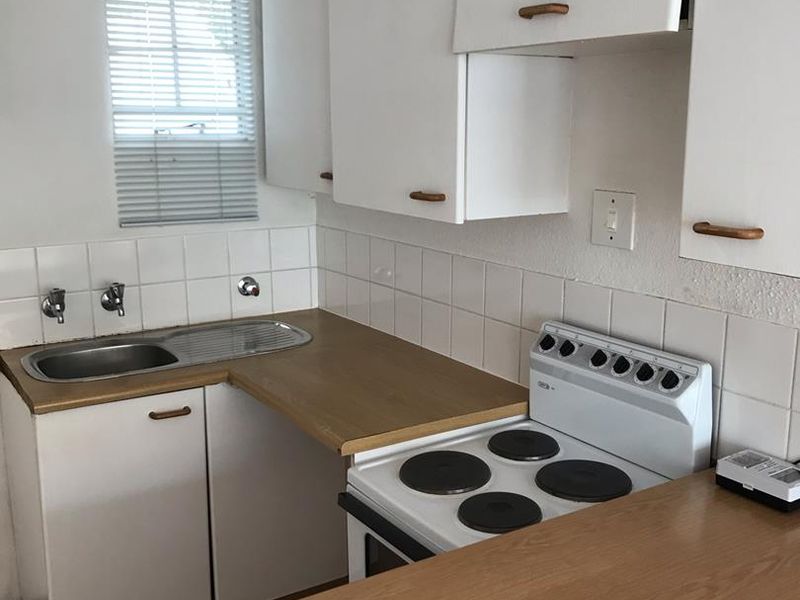 Groenkloof, 2 Bedroom for sale - Photo 4