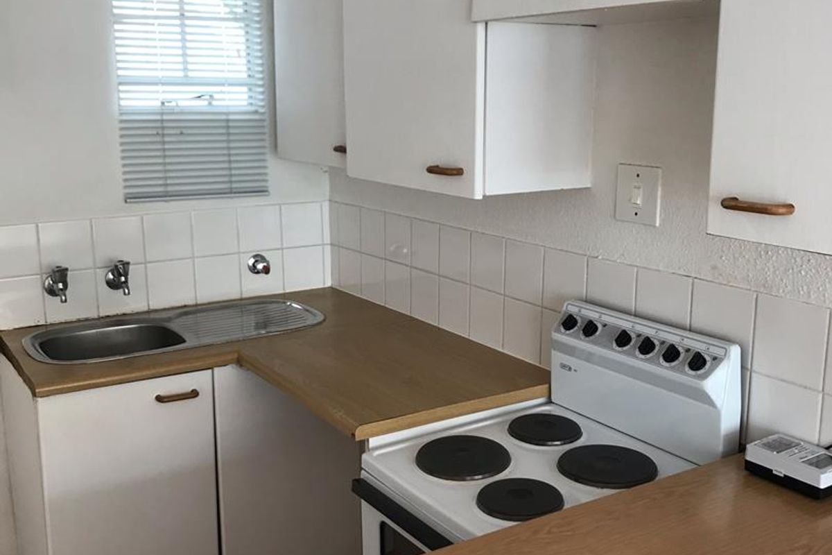 Groenkloof, 2 Bedroom for sale - Photo 4